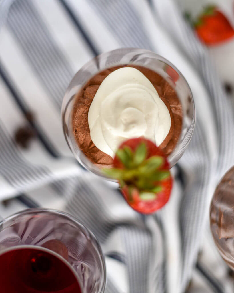 Red-Wine-Eggless-Chocolate-Mousse